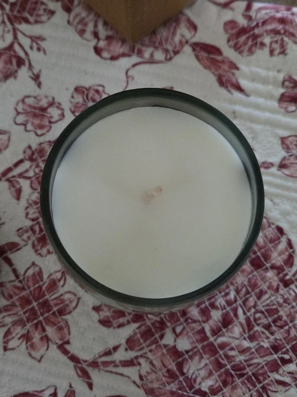 Anthropologie Gourmand Sweet Maple & Chai Handpainted Acorn Glass Candle